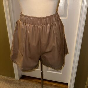 NWT Taupe leather shorts